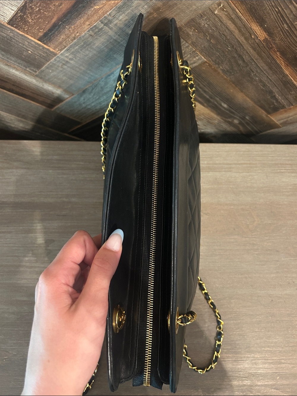 Vintage Chanel Quilted Lambskin Shoulder Bag - Picture 5 of 9